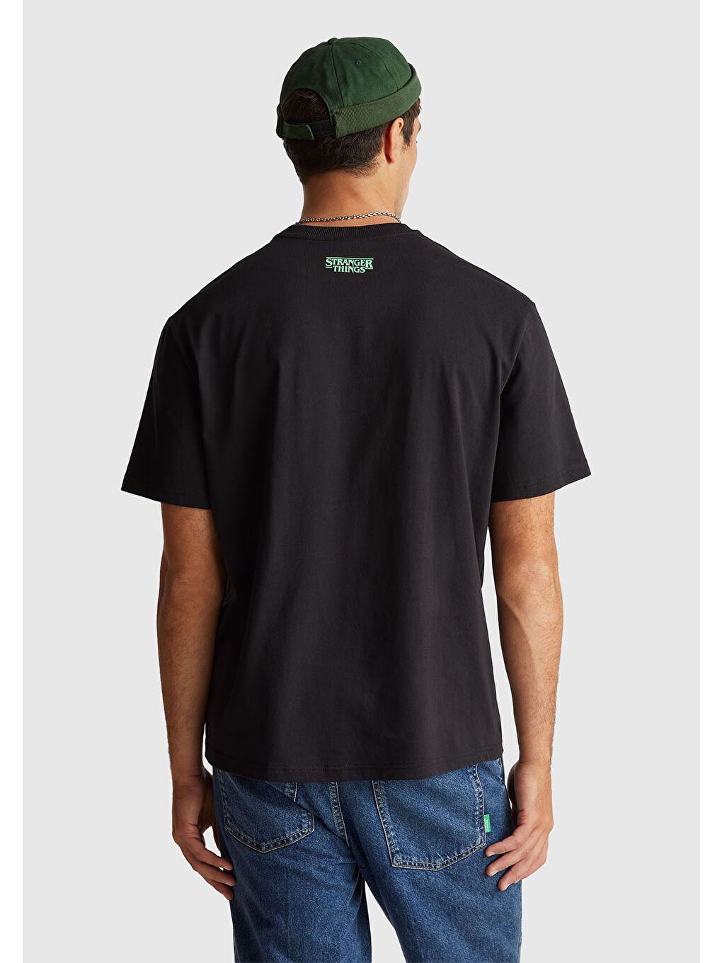 Erkek Siyah-Yeşil %100 Pamuk Regular Fit Stranger Things Baskılı T-Shirt-2