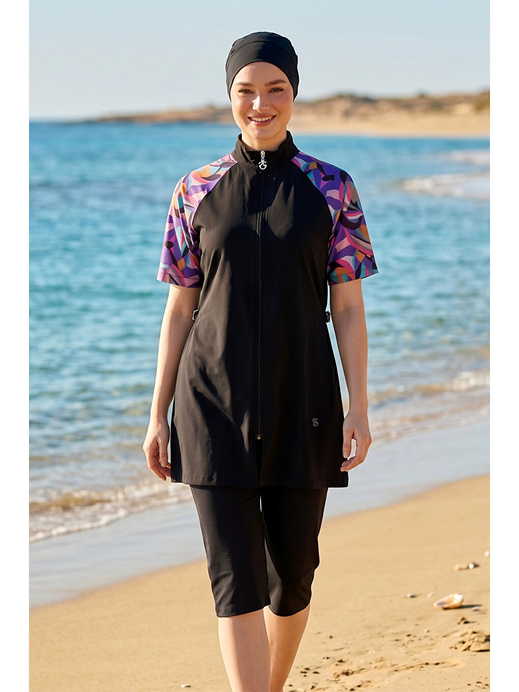 Kısa Kollu Spor Elastanlı Yarı Kapalı Mayo 6286 Siyah04