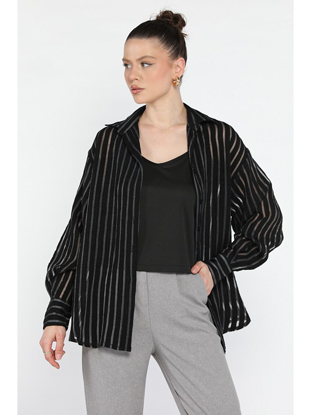 Siyah Kadın Çizgili Tül Detaylı Gömlek