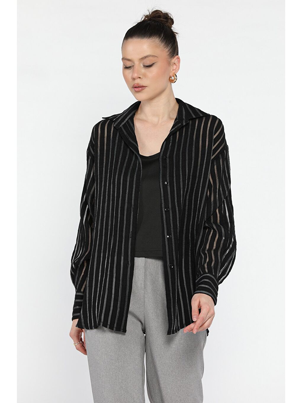 Siyah Kadın Çizgili Tül Detaylı Gömlek-1