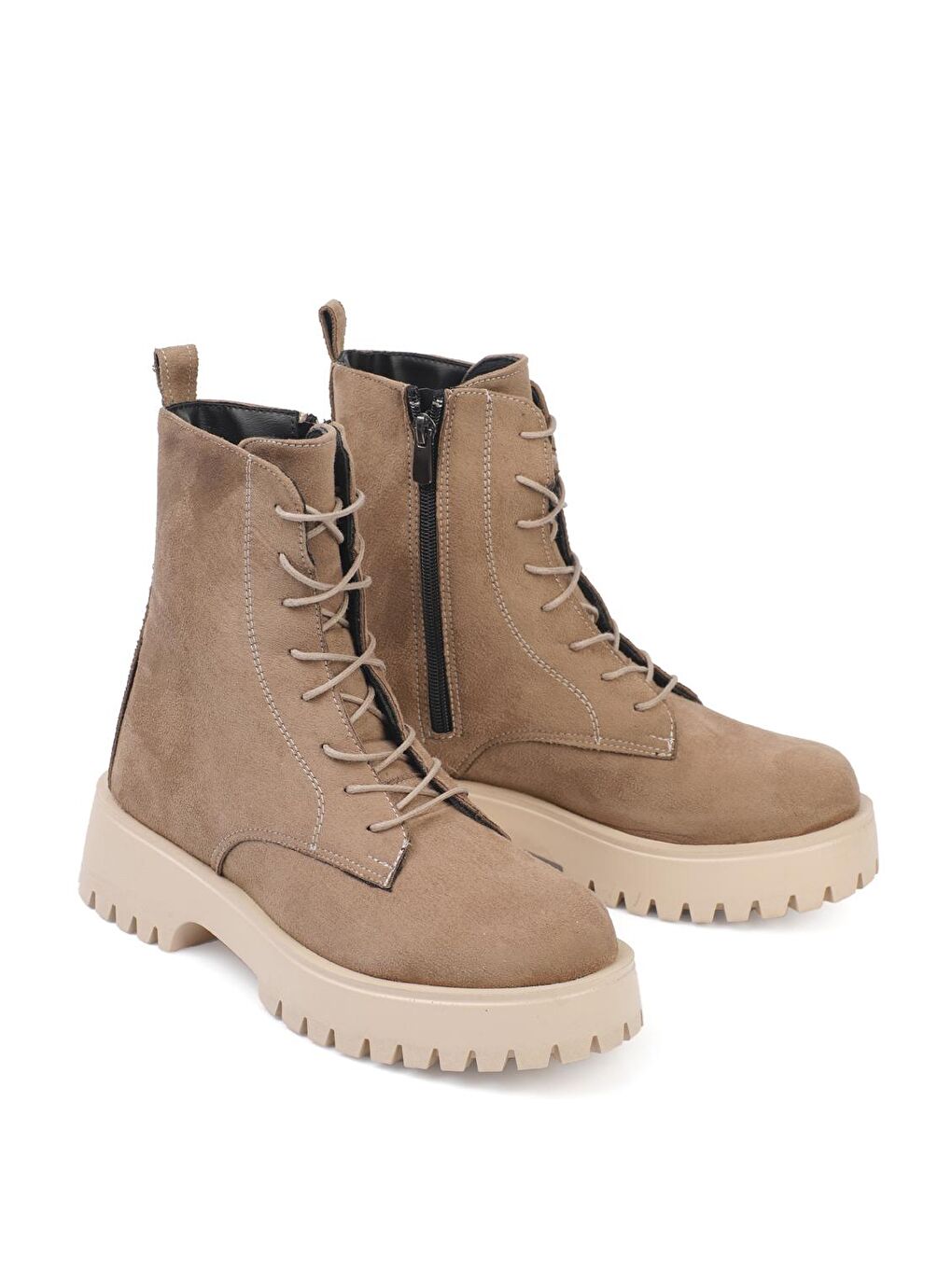 Bej Bağcıklı Trak Tabanlı Kadın Bot-1