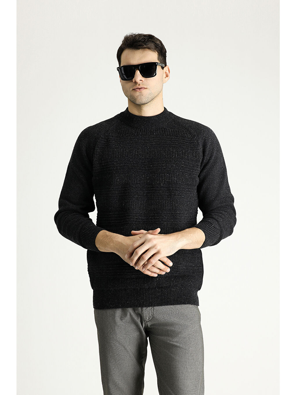 Antrasit Bato Yaka Slim Fit Dar Kesim Desenli Yünlü Triko Kazak