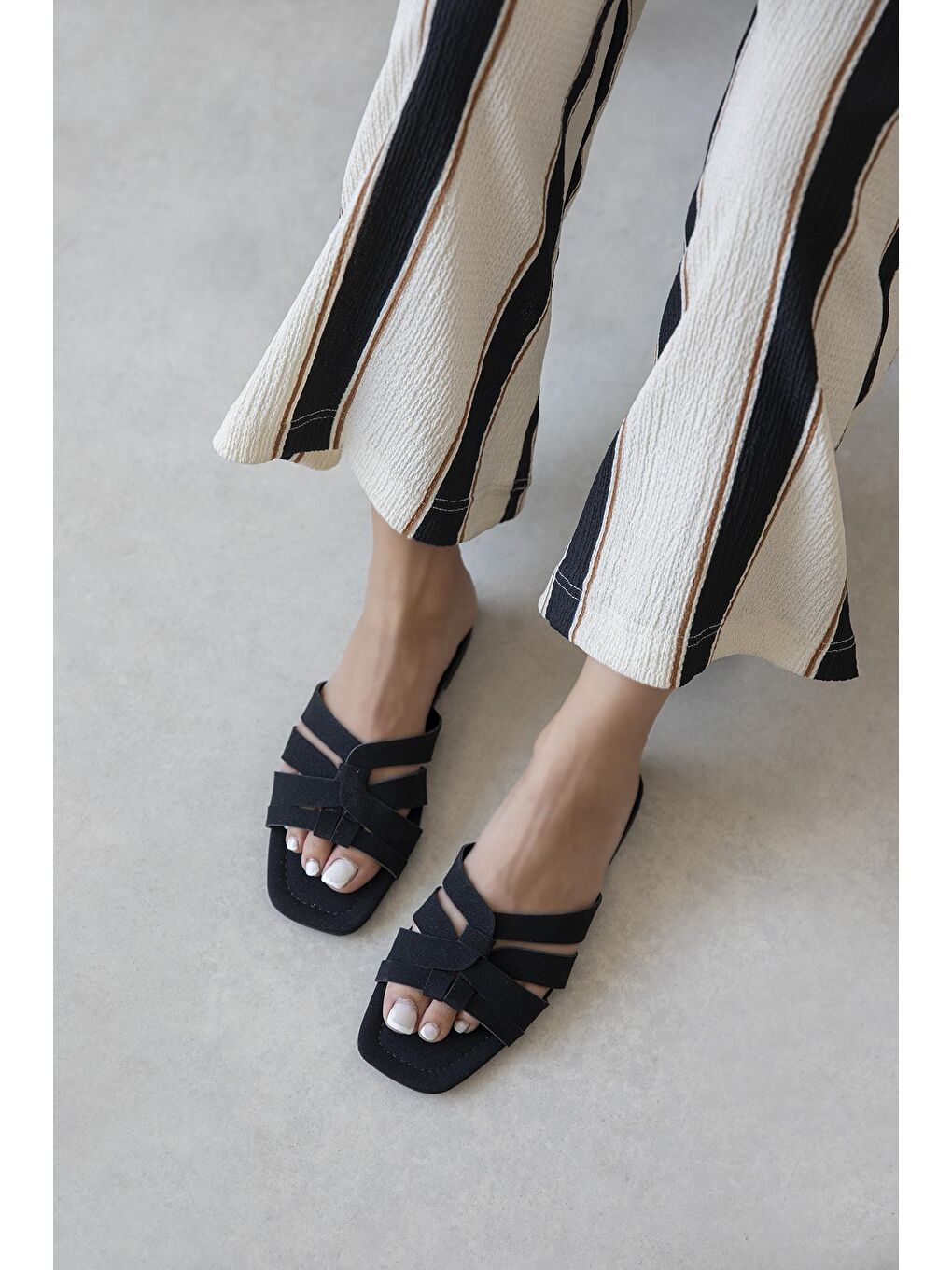 Luz Kadın Günlük Süet Terlik Siyah