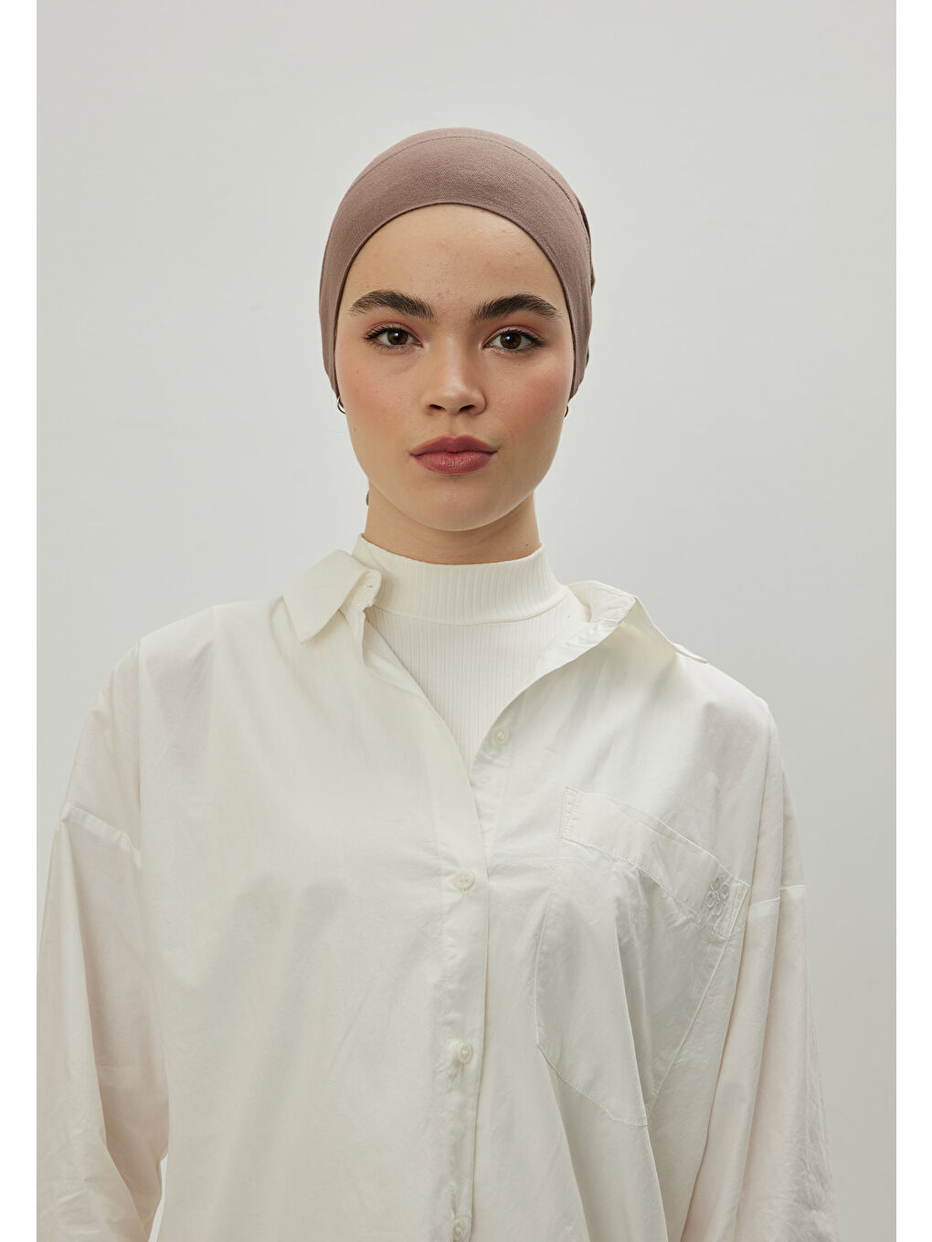 Bej Geniş Hacimli Bağlamalı Bone Vizon