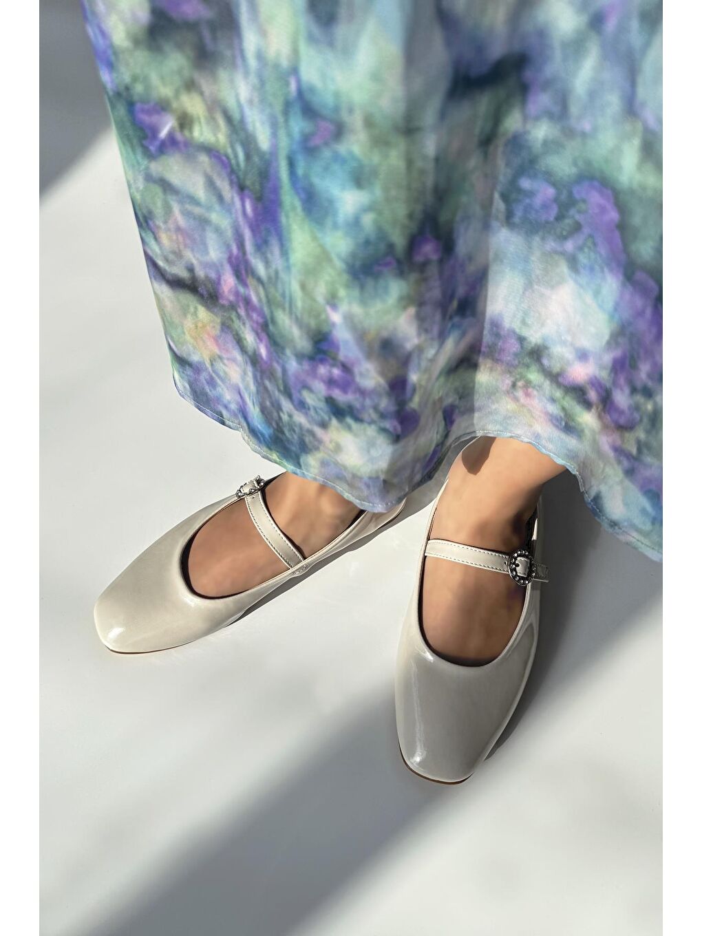 Berny  Kadın  Kemer  Detay  Rugan  Babet Bej-1