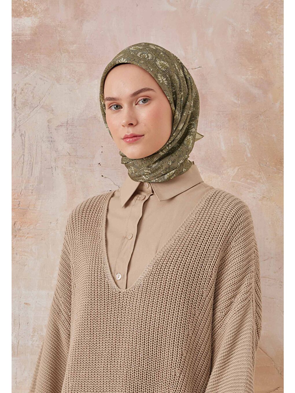 Wıld Flower Desen Pamuk İpek Eşarp Haki-2