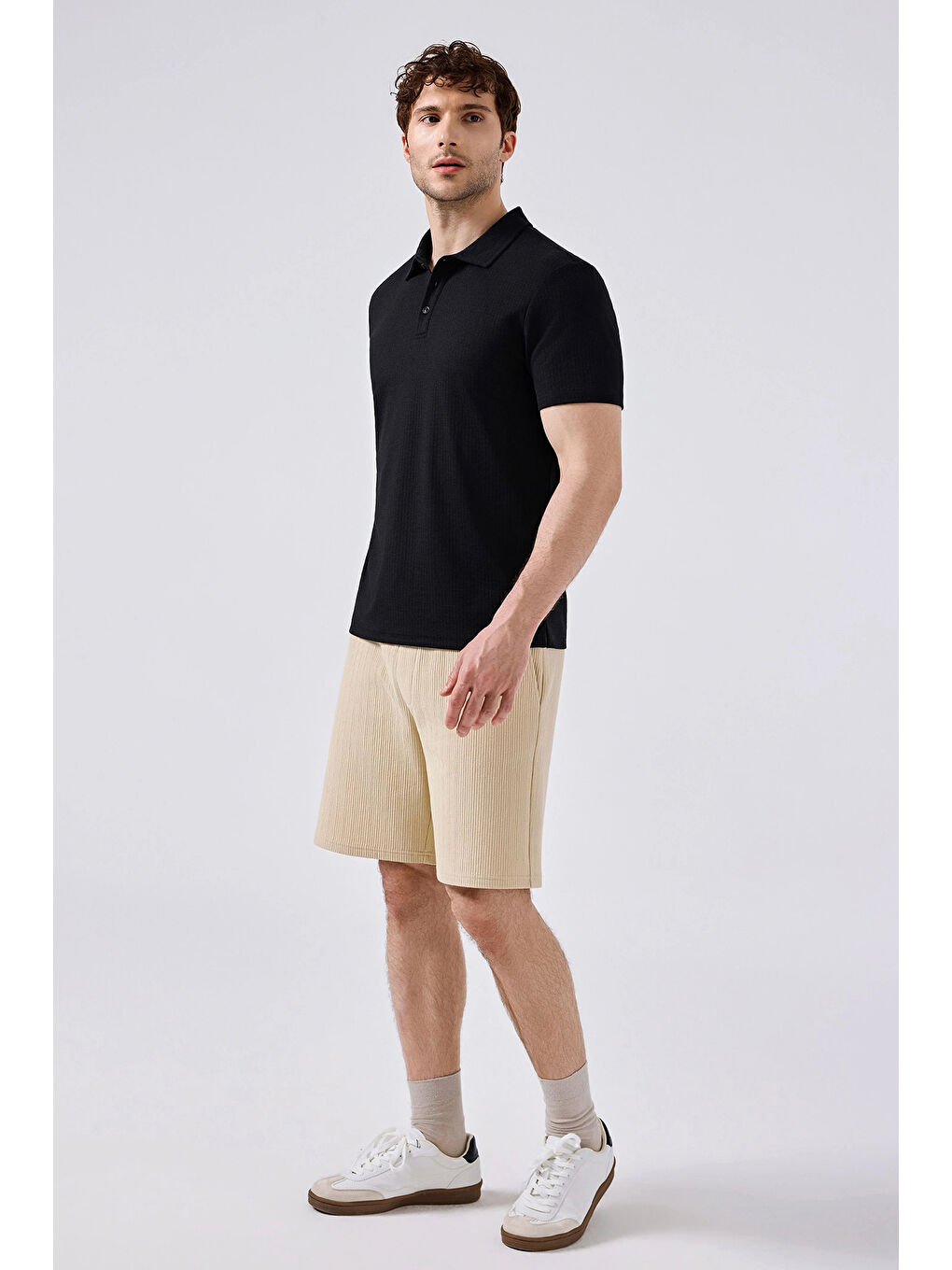 Siyah Regular Fit Düğmeli Polo Yaka T Shirt 6SM5003-BK-3