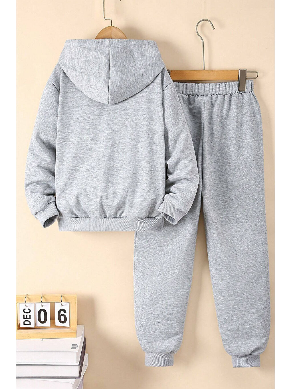 Gri Nabız Kalp Baskılı Erkek - Kız Rahat Eşofman Takımı-1