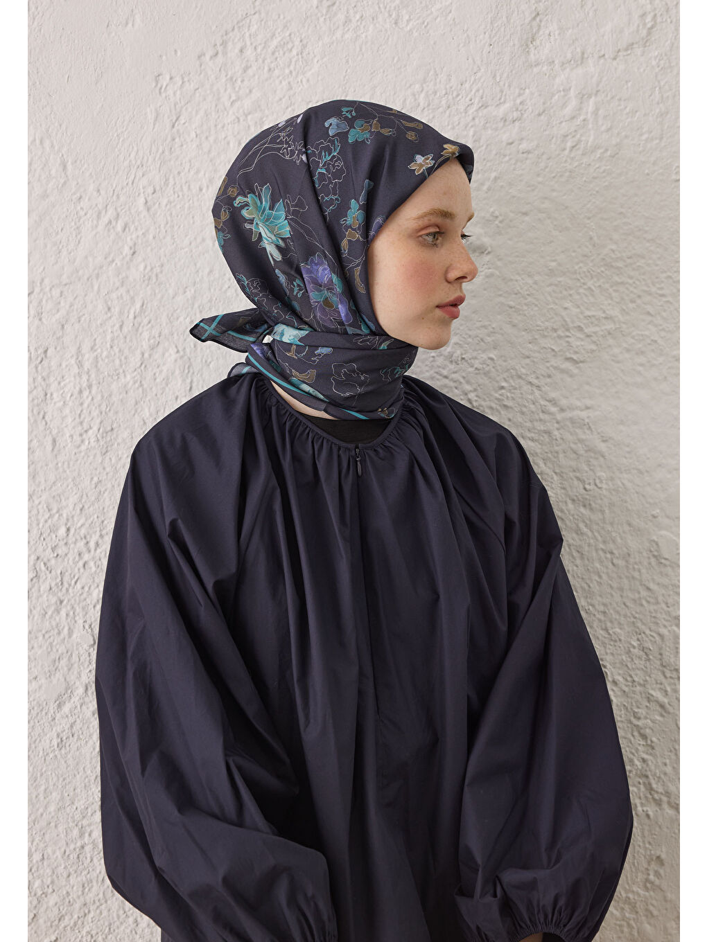 Delıa Desen Pamuk İpek Eşarp Lacivert-2