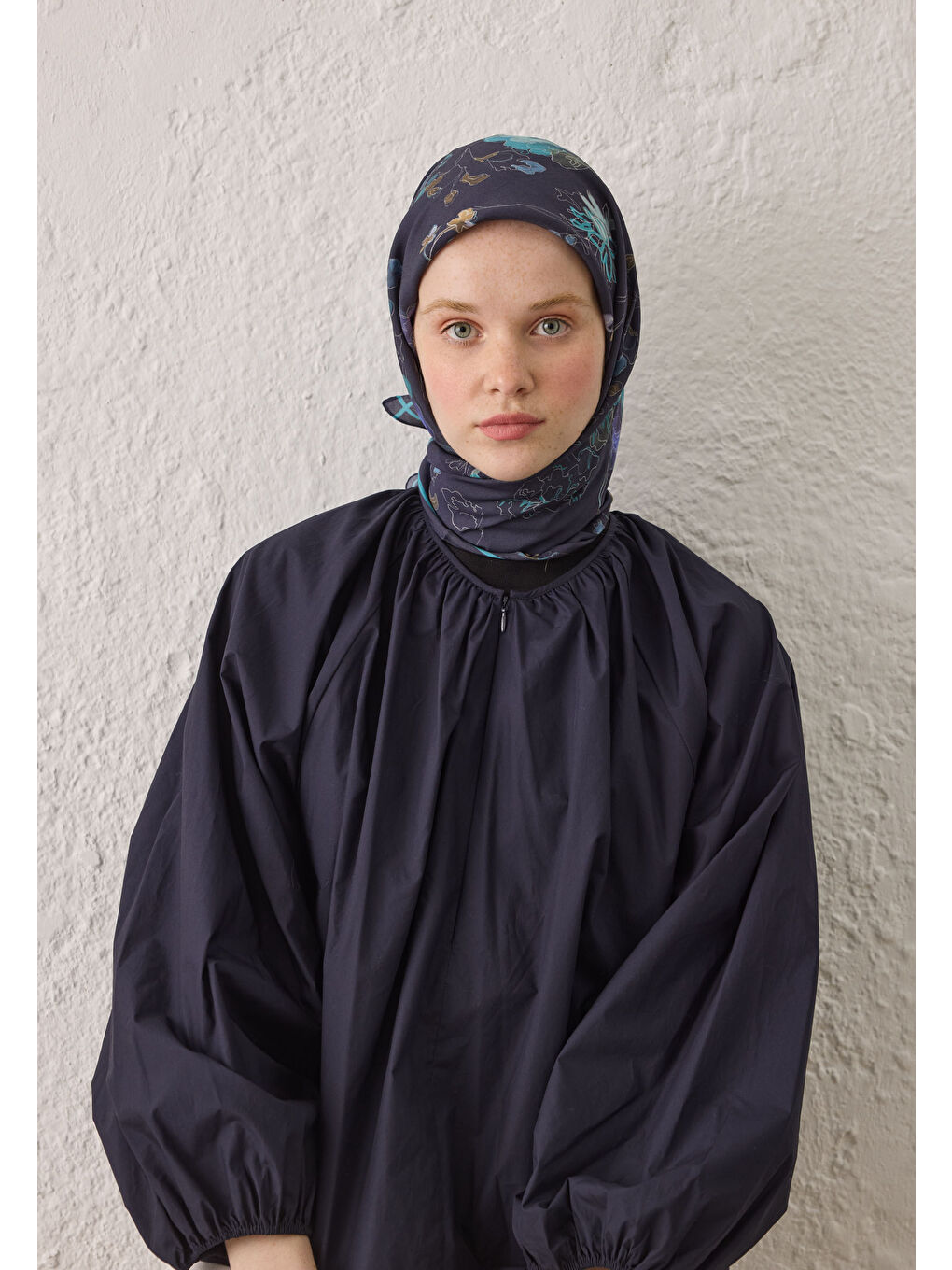 Delıa Desen Pamuk İpek Eşarp Lacivert-3