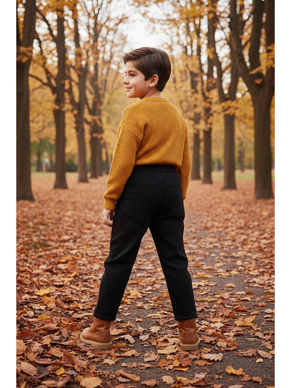 Siyah Beli Lastikli Baggy Erkek Çocuk Pantolon-1