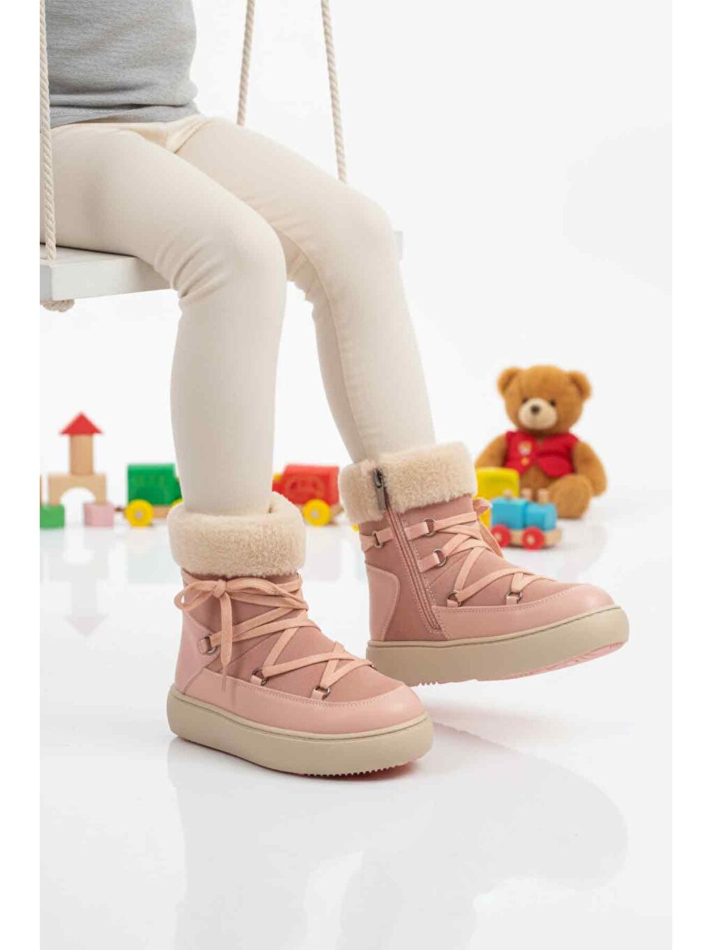 Pembe Pudra İçi Polarlı Kaymaz Kız Çocuk Bot Selis F