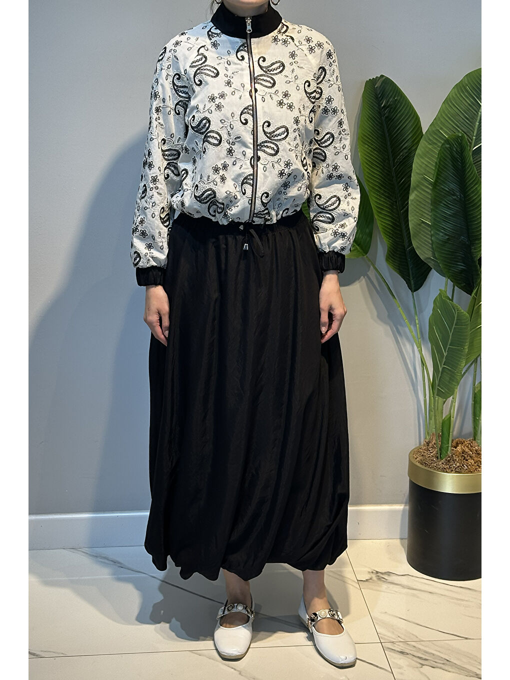 Etnik Desen Ceketi Çift Taraflı T-shirt Balon Etek 3'lü Takım 14367 Siyah-1