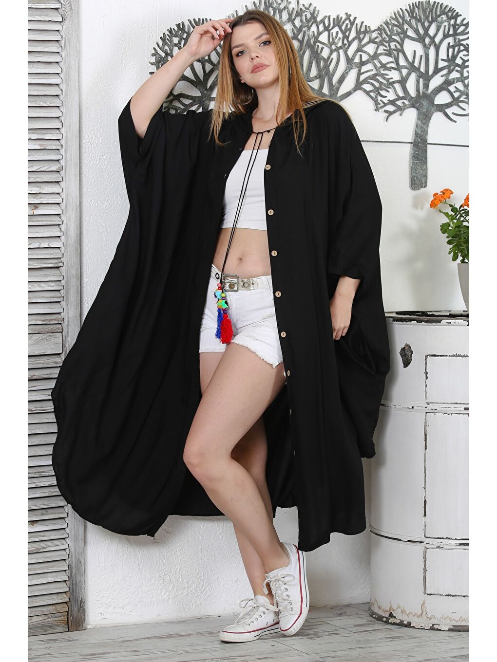 İtalyan Siyah Kimono Yaka Yarasa Kol Düğmeli Kapüşonlu Püsküllü Dokuma Casual Kimono Ceket