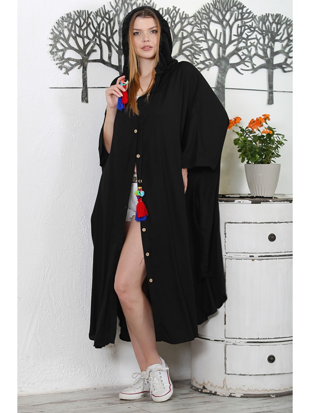 İtalyan Siyah Kimono Yaka Yarasa Kol Düğmeli Kapüşonlu Püsküllü Dokuma Casual Kimono Ceket-5