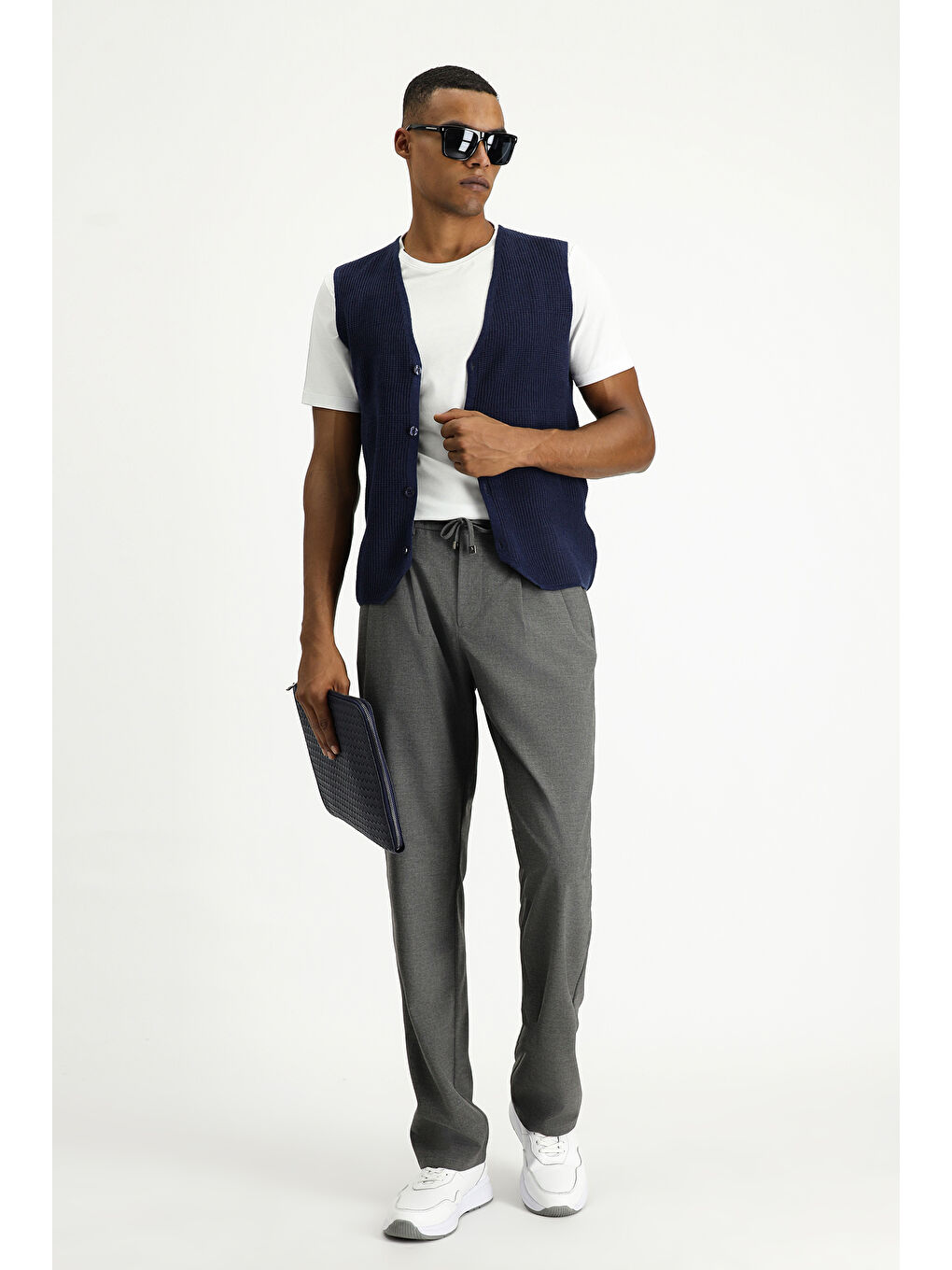 Lacivert V Yaka Desenli Pamuklu Triko Yelek-1