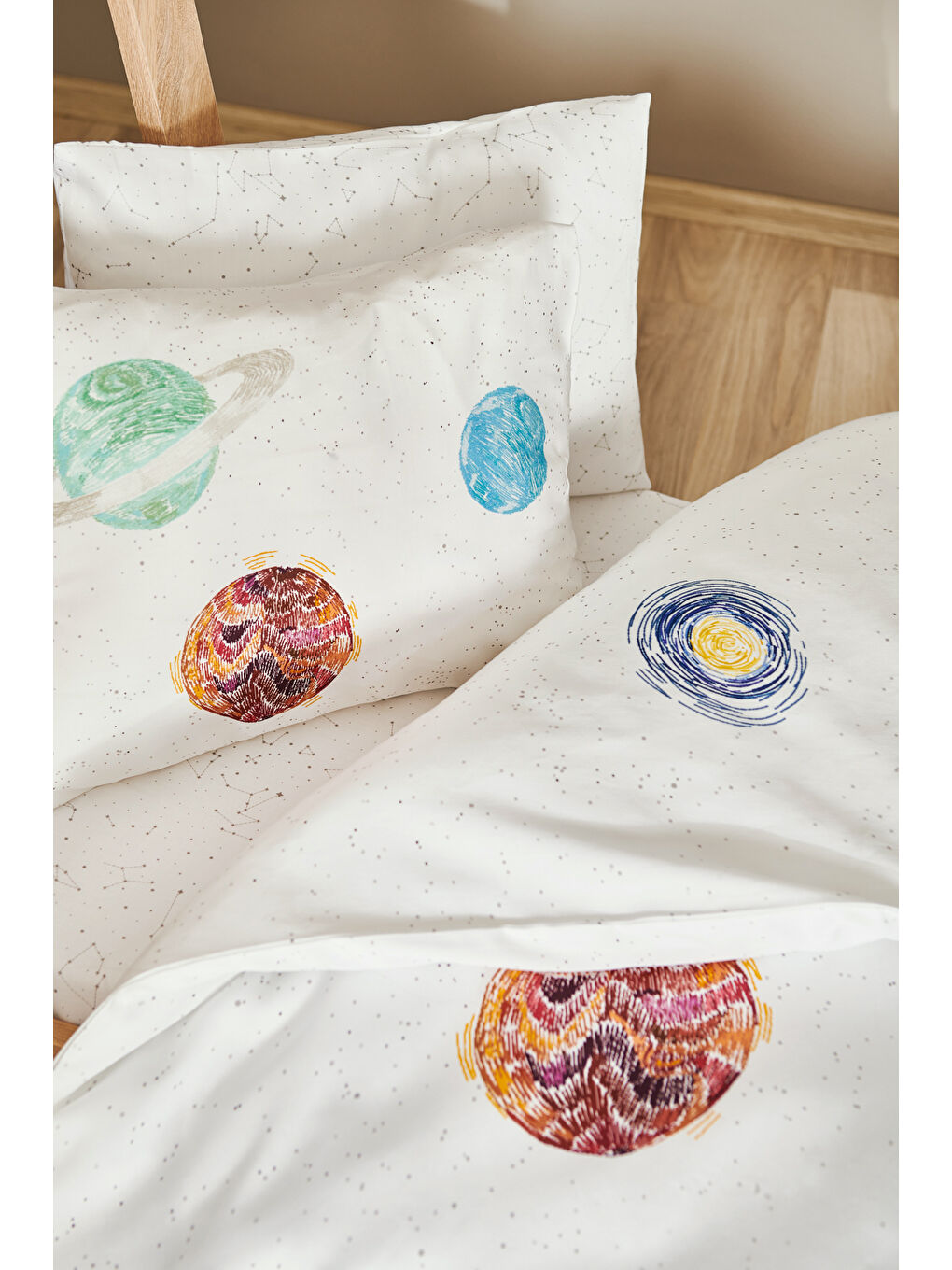 Beyaz Space Planet White Pamuk Saten Bebek Nevresim Takımı-1