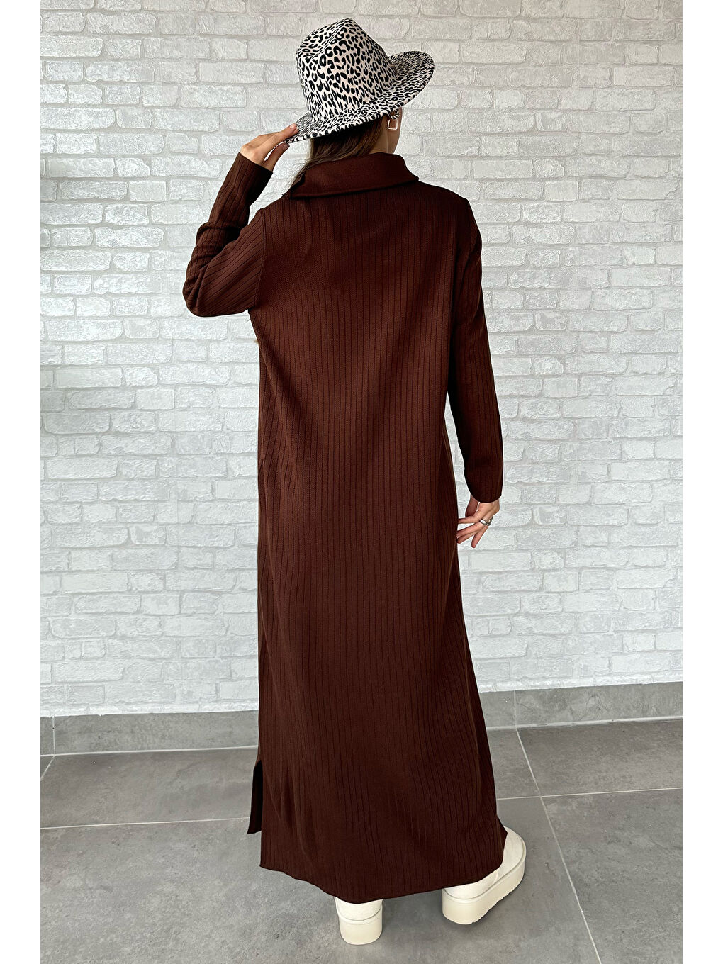 Kahverengi Kadın Yaka Fermuarlı Fitilli Tesettür Triko Elbise-7
