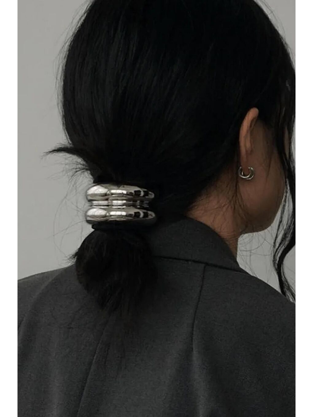 Gri İki Görünümlü Metal At Kuyruğu Tokası-1