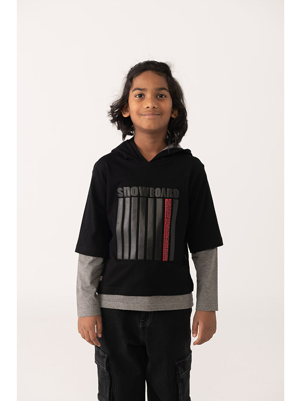 Siyah Erkek Çocuk Kabartma Baskılı Sweatshirt