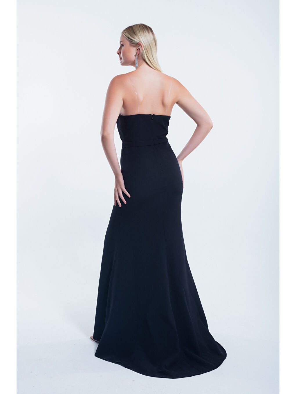 Kadın Siyah Yakası Taşlı Uzun Abiye Elbise-4