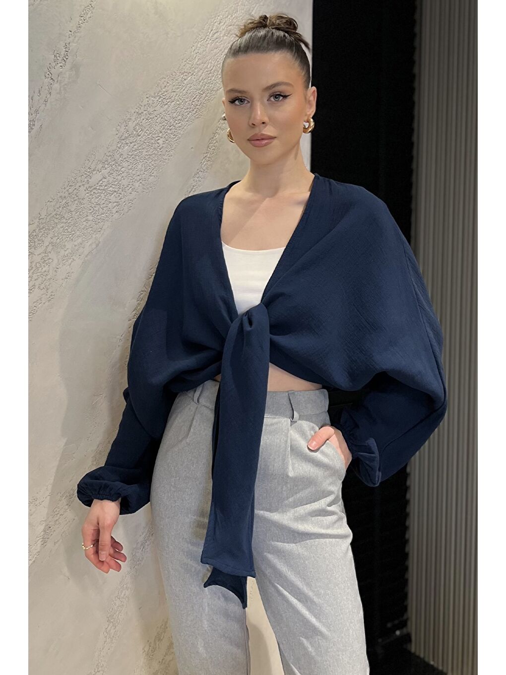 Lacivert Kadın Yarasa Kol Ön Bağlamalı Bluz