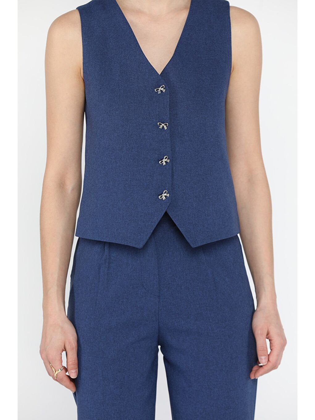 İndigo Kadın Düğme Detaylı Astarlı Yelek Pantolon İkili Takım-2