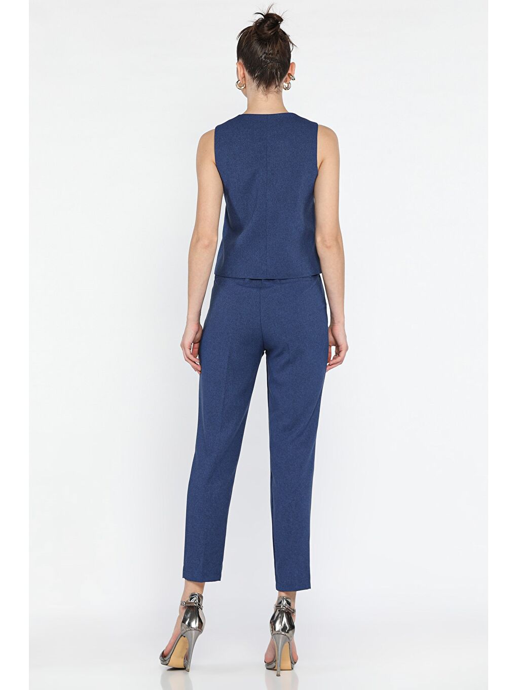 İndigo Kadın Düğme Detaylı Astarlı Yelek Pantolon İkili Takım-3