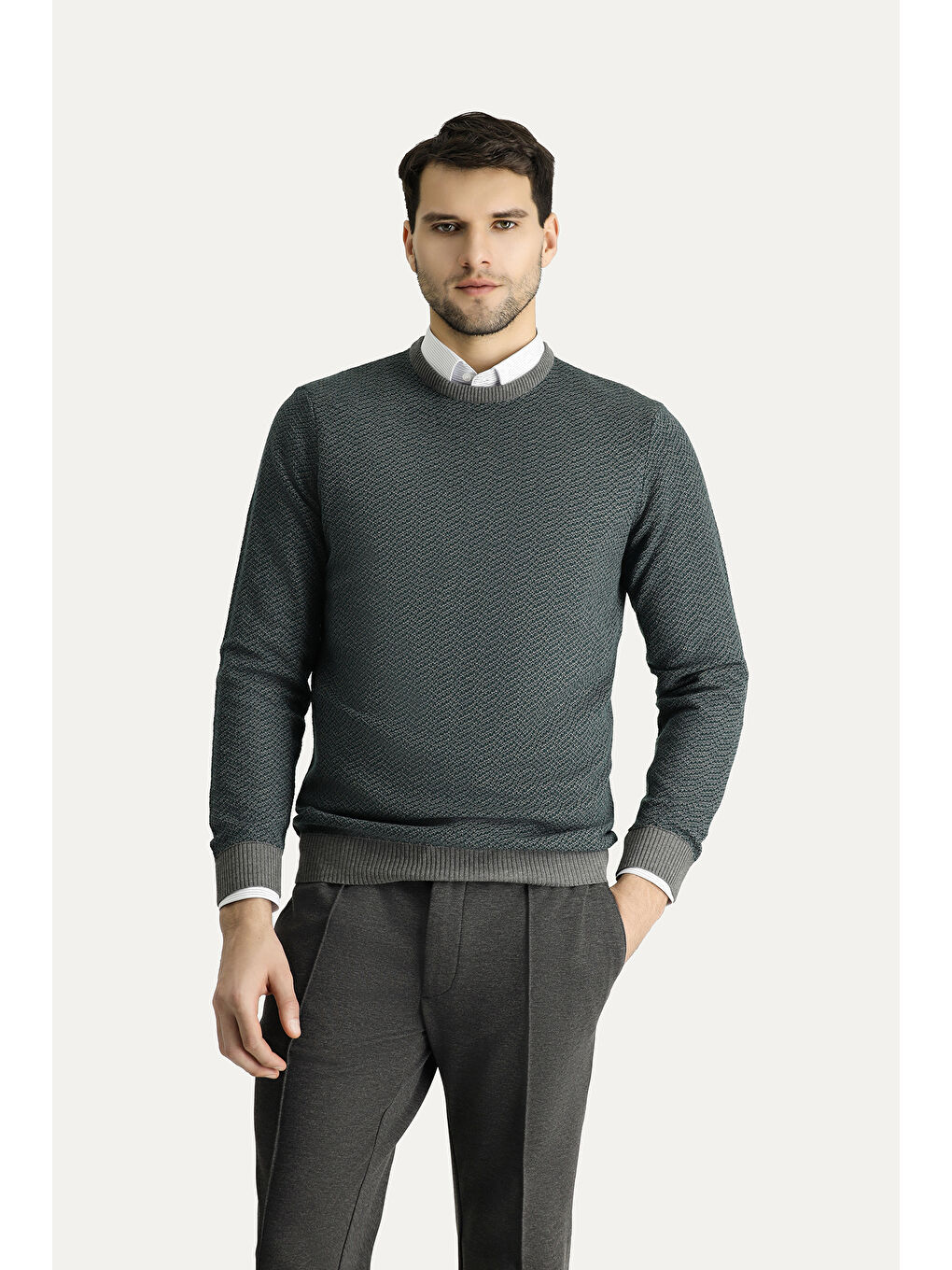 Gri Bisiklet Yaka Slim Fit Dar Kesim Desenli Triko Kazak