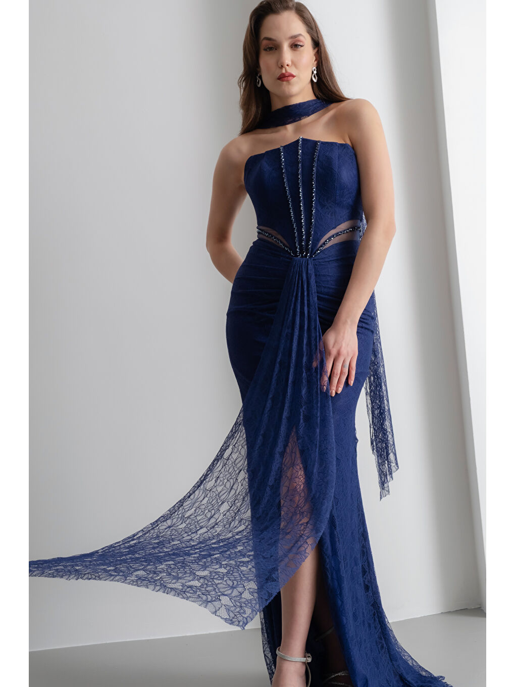 Kadın Lacivert Straplez Yırtmaçlı Dantel Detay Uzun Abiye Elbise-1