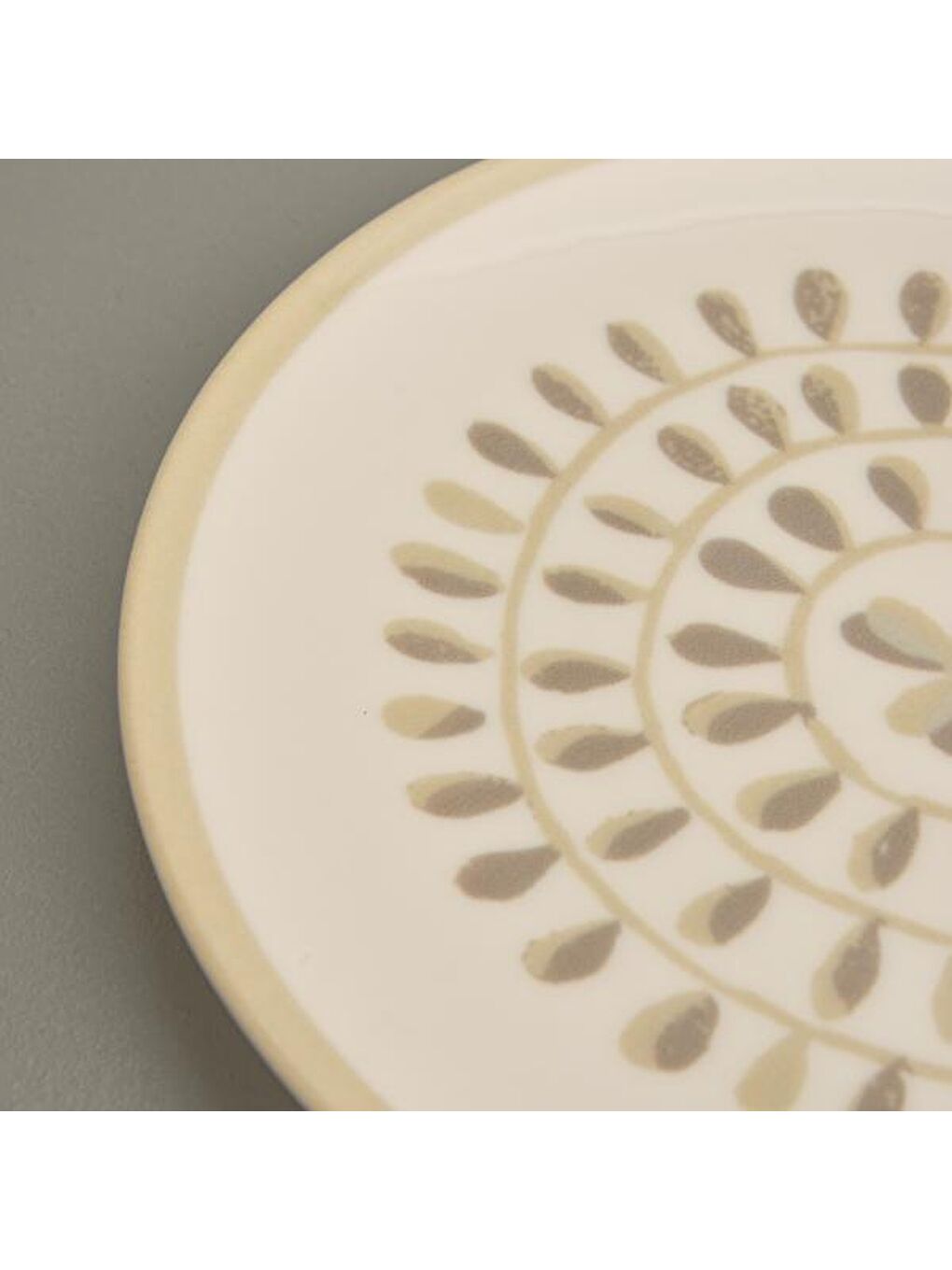 Karışık Kitchen Butas Tatlı Tabağı - 19 cm - Renkli-2