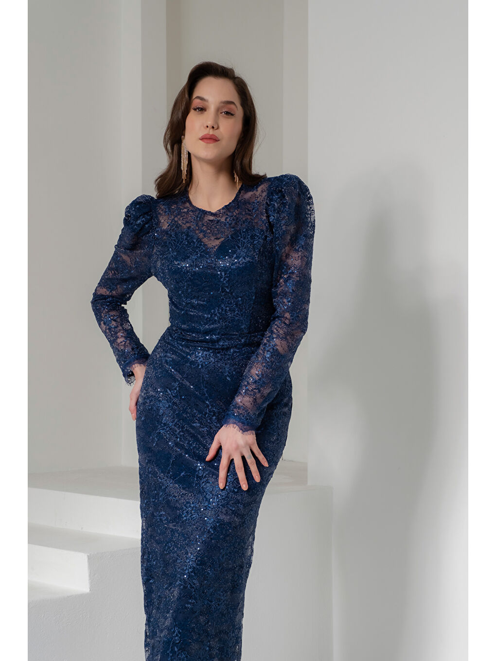 Kadın Lacivert Dar Kalıp Bisiklet Yaka Dantelli Uzun Kol Abiye Elbise-2