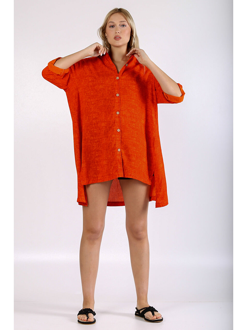 İtalyan Turuncu Apaş Yaka 3/4 Kol Desenli Yırtmaçlı Dokuma Gömlek Elbise