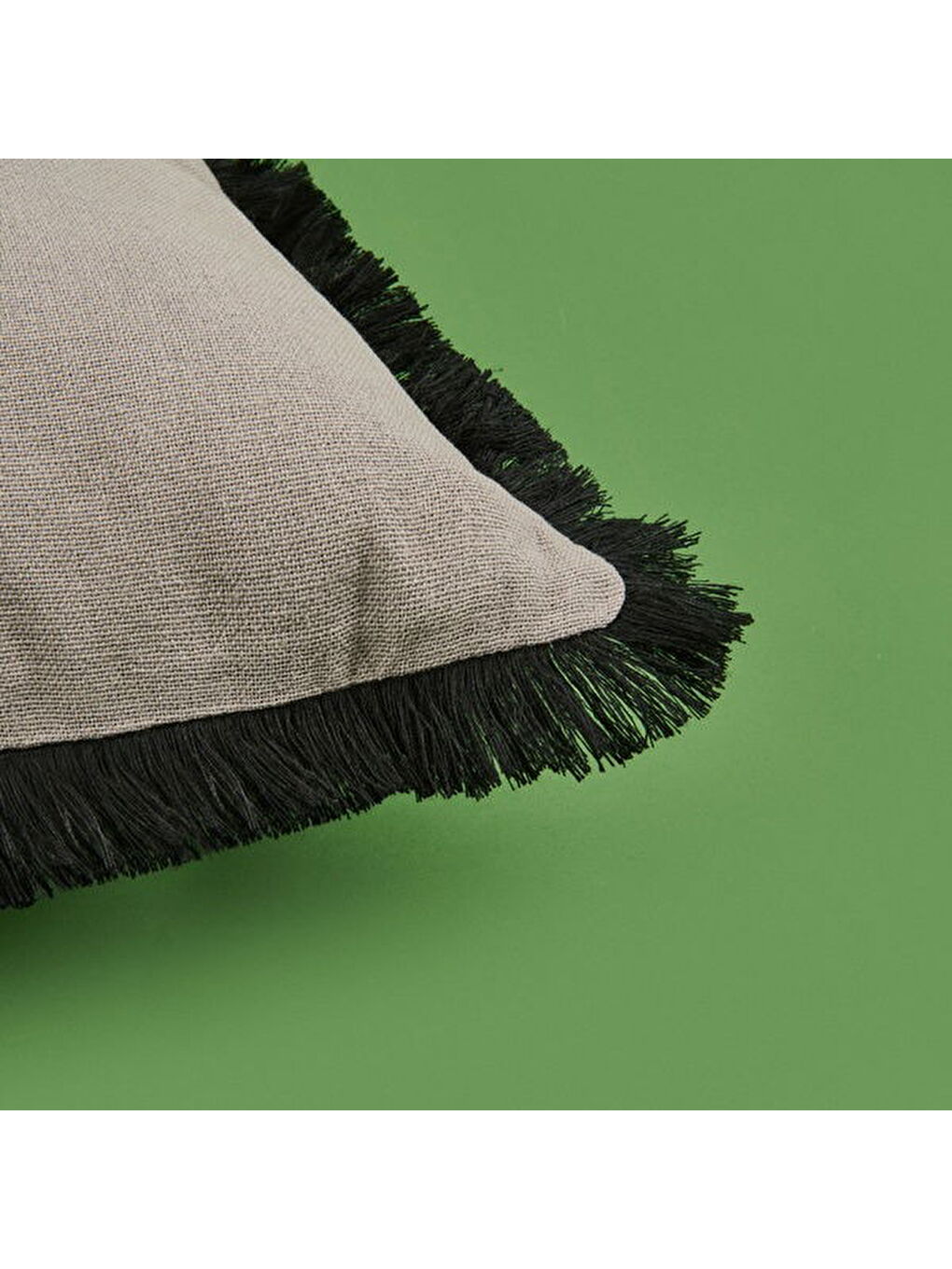 Soft Anthracite Saçak Detaylı Kırlent - Antrasit - 40x40 cm-1