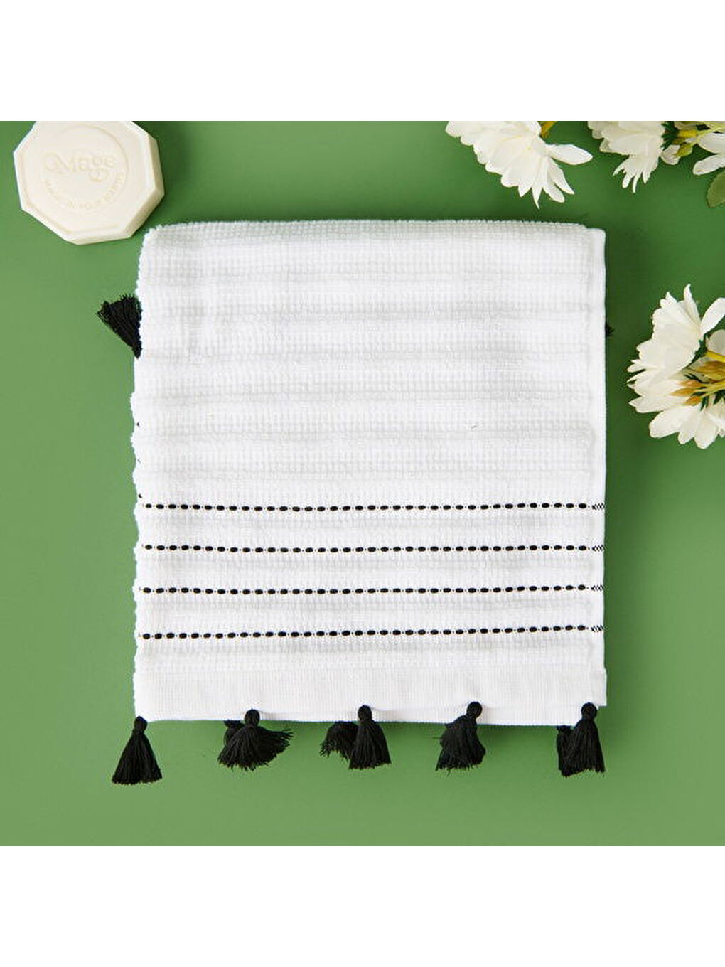 Soft Püsküllü Ayak Havlusu - Beyaz / Siyah - 50x70 cm