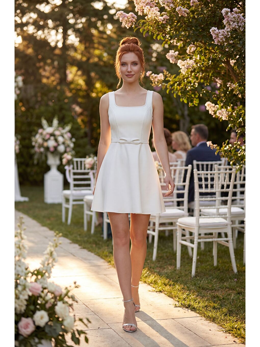 Kadın Beyaz Kare Yaka Kemerli Mini Mezuniyet Abiye Elbise-4