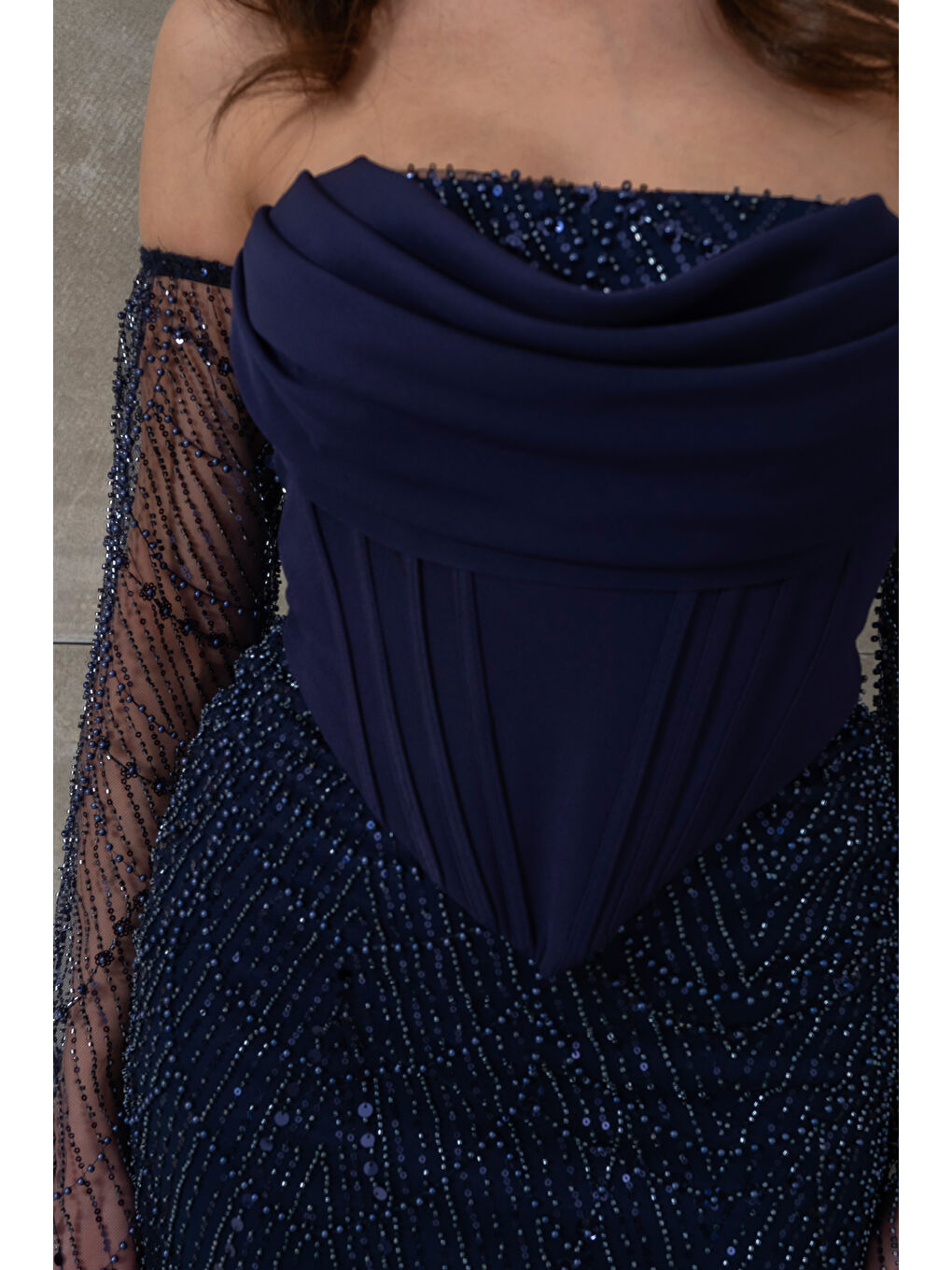 Kadın Lacivert Straplez Yaka Boncuklu Uzun Abiye Elbise-4