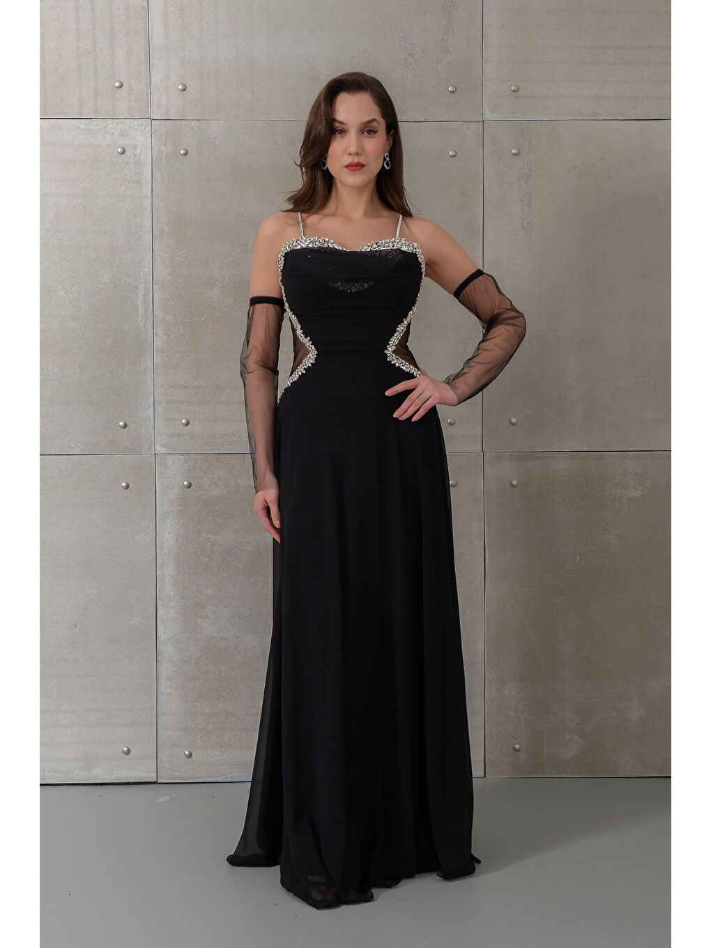 Kadın Siyah Taşlı Şifon Uzun Abiye Elbise-1