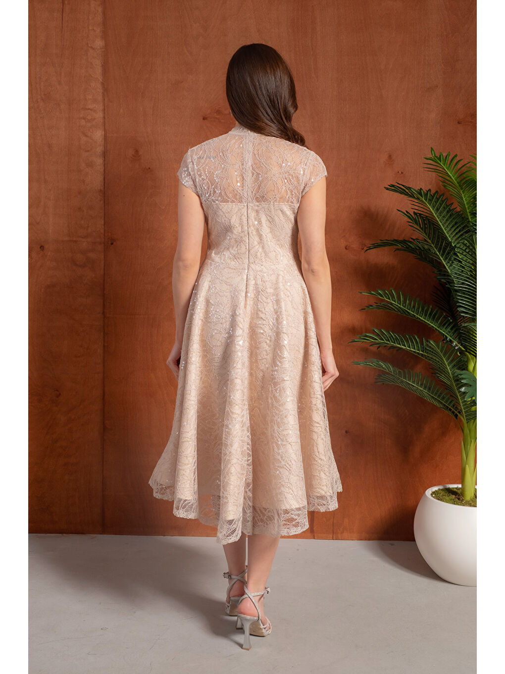 Kadın Bej Kısa Kollu Payetli Midi Kloş Söz Nişan Nikah Abiye Elbise-5