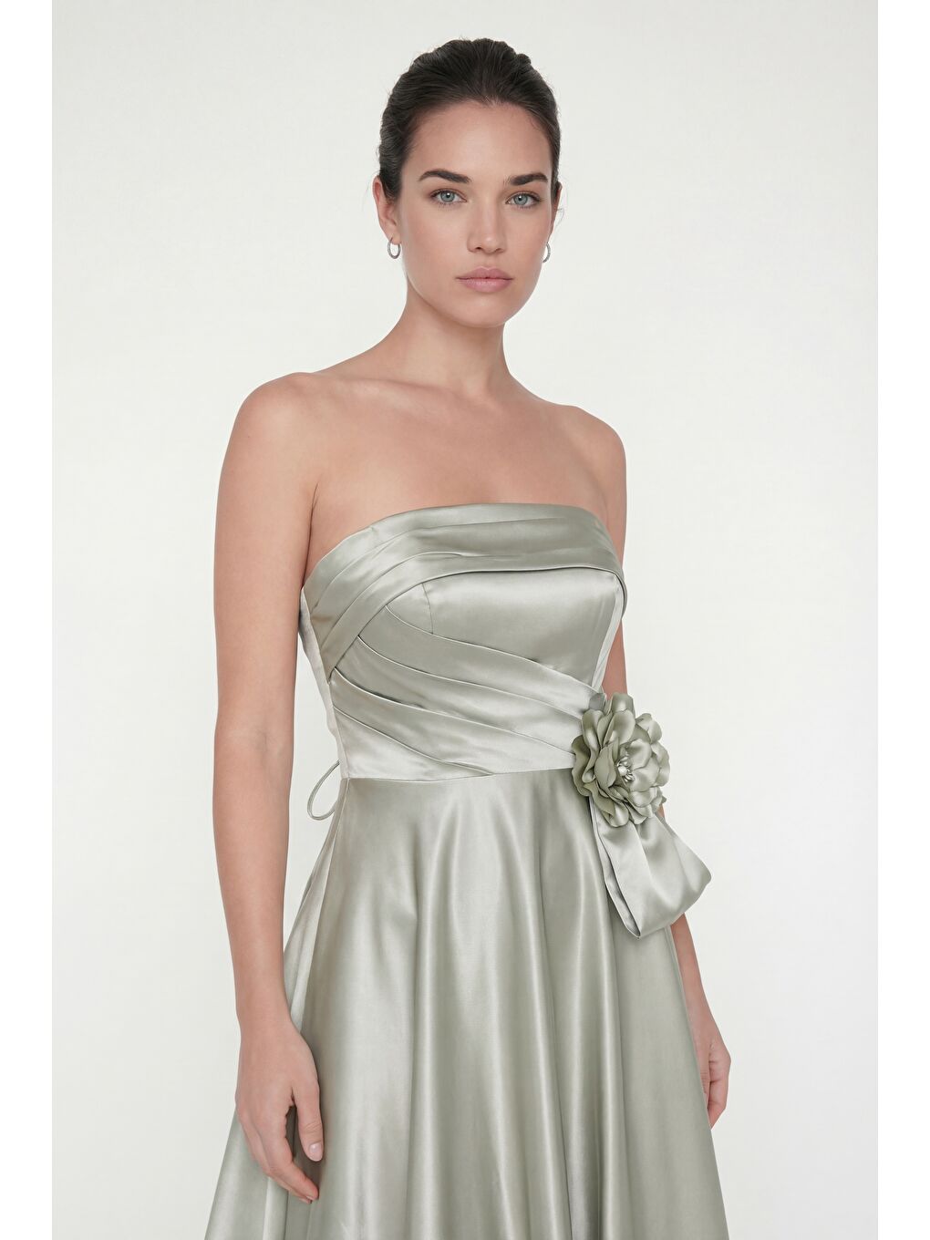 Kadın Mint Yeşili Straplez Yaka Çiçek Detaylı Uzun Söz Nişan Nikah Abiye-2