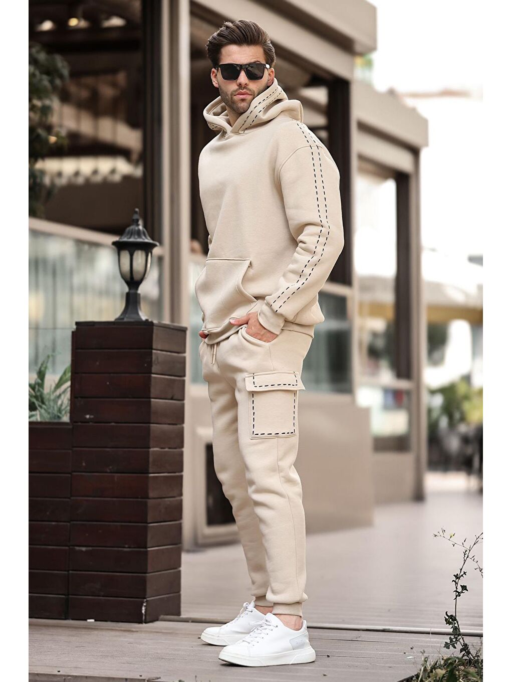 Bej Erkek Kapüşonlu Paçası Lastikli Eşofman Takımı 5957-1