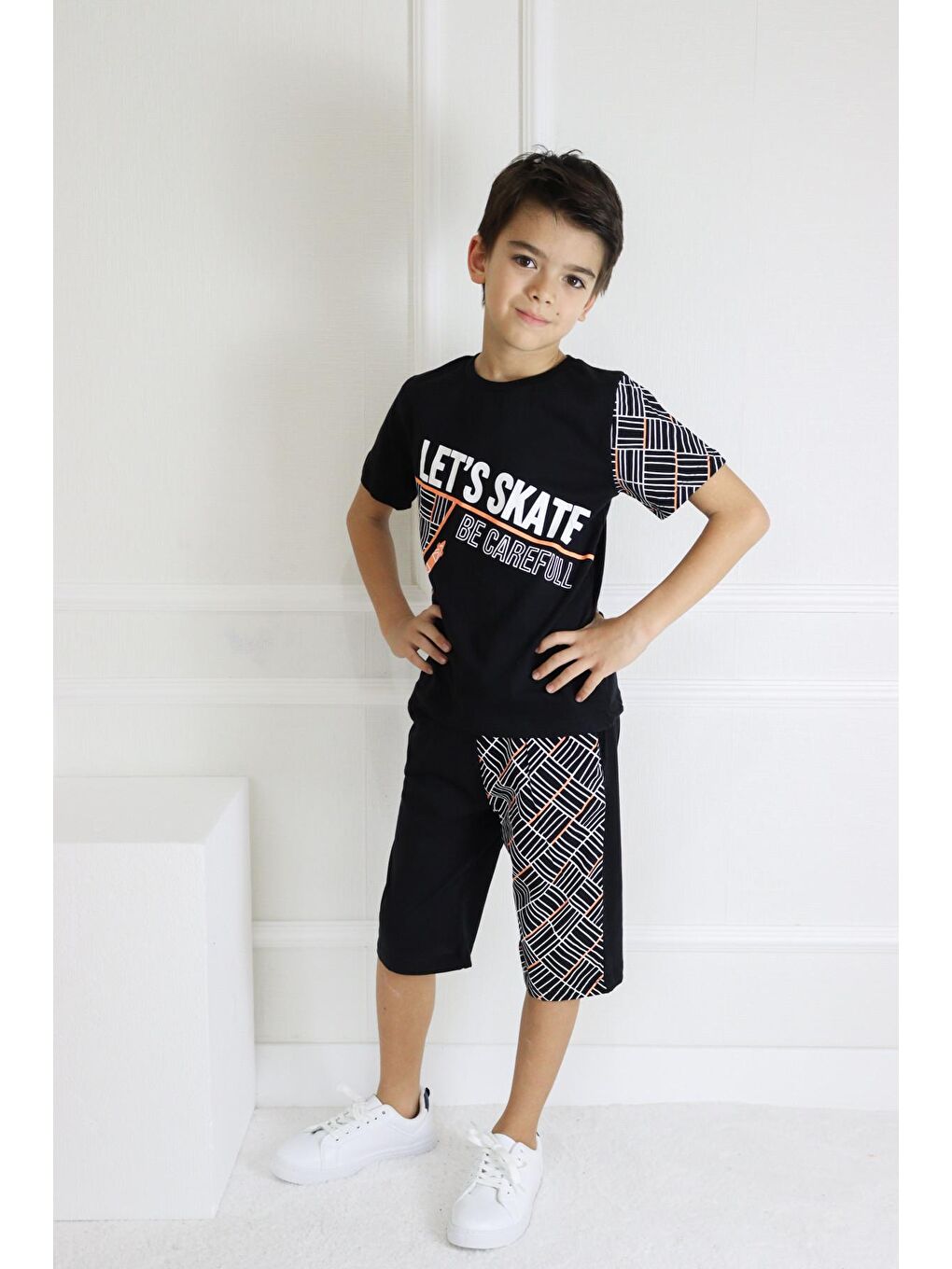 Siyah Erkek Çocuk Lets Skate Baskılı Kısa Kollu Basic Basic Takım 6-9 Yaş-1
