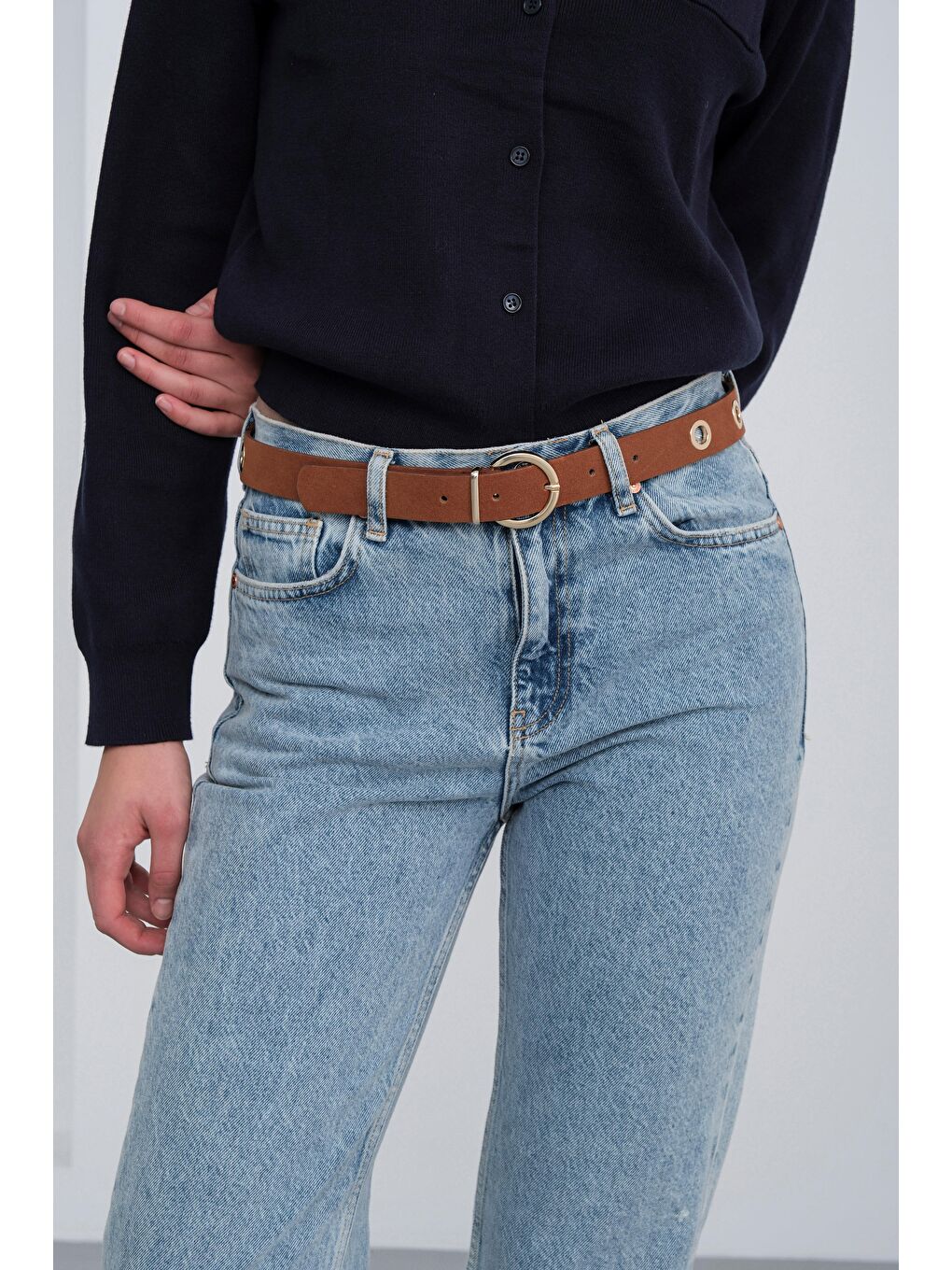 Kahverengi Süet Metal Delikli Kemer Taba