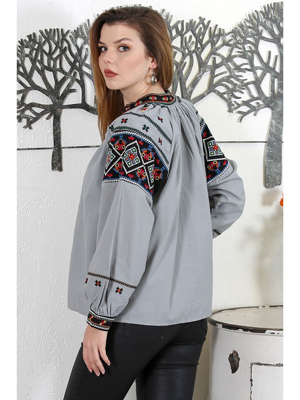Chiccy Gri Alttan Britli Yaka Uzun Kol Düğmeli Yaka Ve Kol Nakışlı Dokuma Casual Ceket - 7