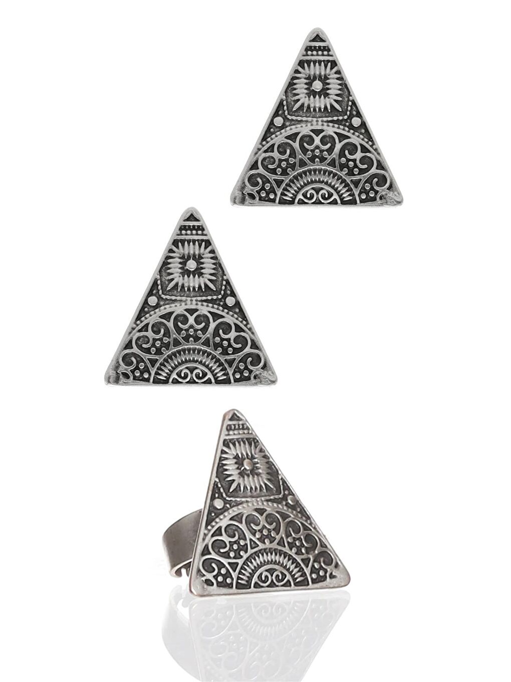 Gri Kadın Antik Gümüş Kaplama Etnik Motif Baskılı Çivili Model Üçgen Küpe &Yüzük Set