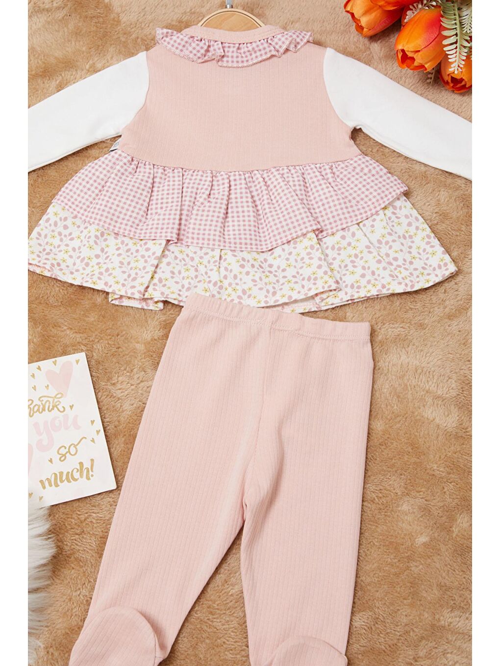 Pembe Yaprak Desenli Fiyonklu Şapkalı Kız Bebek Yenidoğan 3lü Takım 17624-4