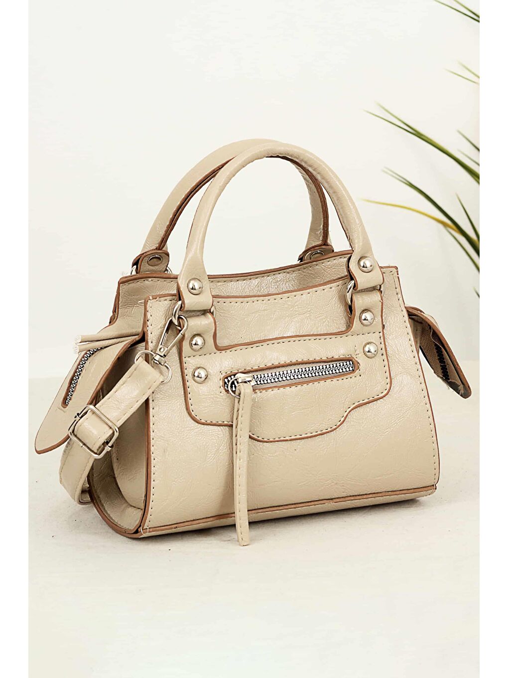 Bej Napoli Kırışık Deri Kadın Omuz Çantası BP-4733O