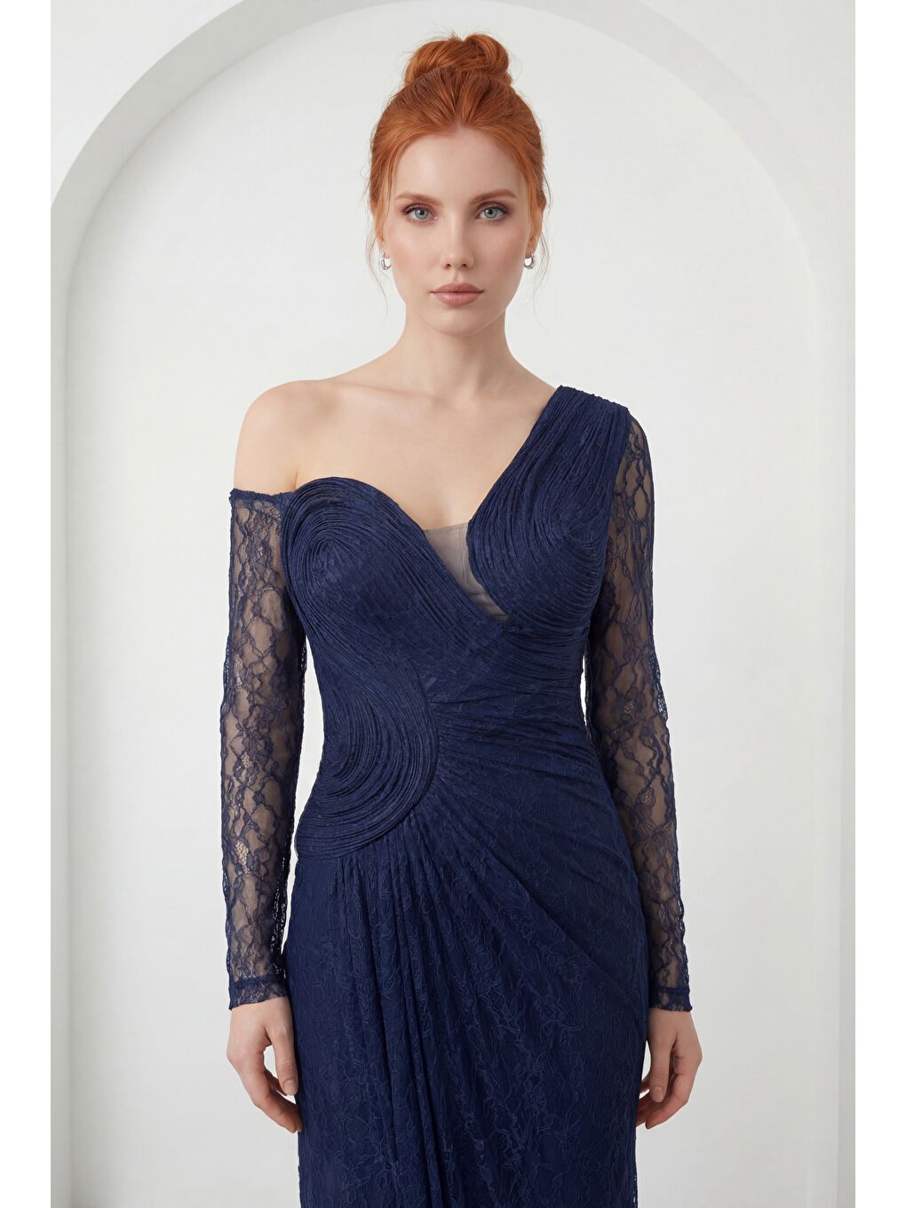 Kadın Lacivert Göğüs Detaylı Uzun Dantel Abiye Elbise-2
