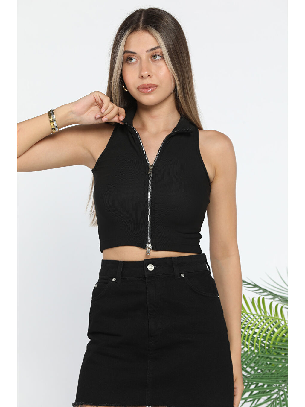 GÜLSELİ Siyah Ön Fermuarlı Elastanlı Kadın Crop Top Bluz - 1