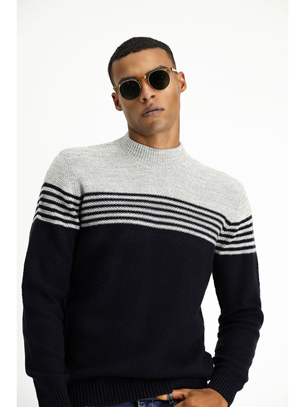 Lacivert Bato Yaka Regular Fit Dikişsiz Desenli Triko Kazak